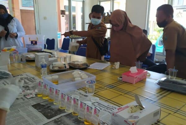 BNNK Lampung Selatan Lakukan Tes Urine Pegawai Dinas Pariwisata Lamsel
